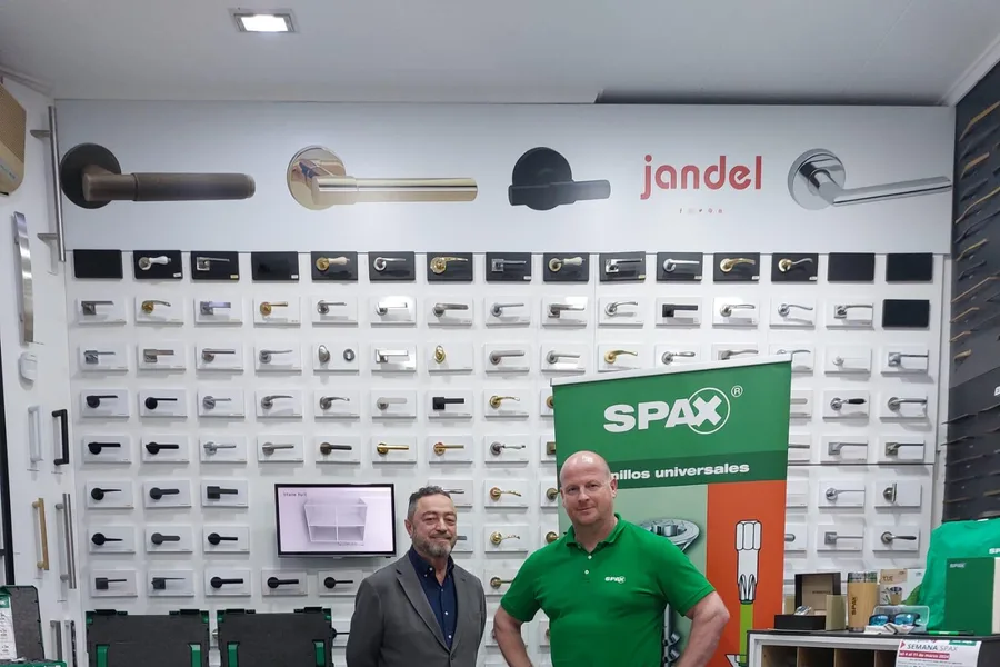 SPAX en exposicion comercial